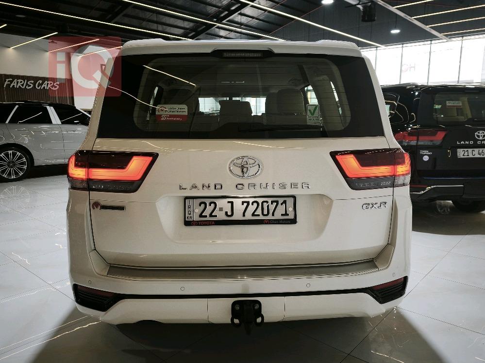 تويوتا لاندكروزر